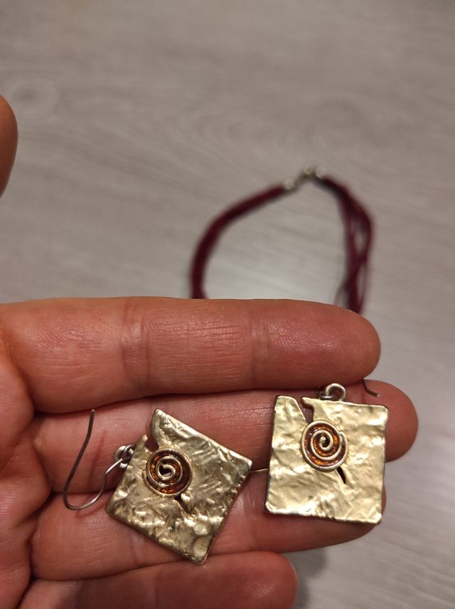 Conjunto colgante y pendientes