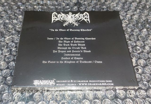 GRAVELAND IN THE GLARE OF BURNING CHURCH