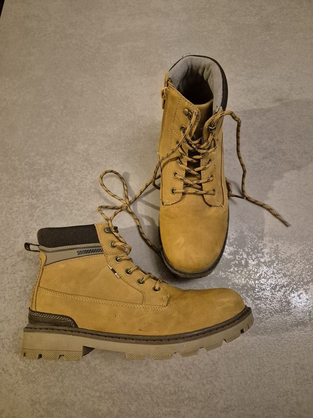 Scarponcino stringato da bambino