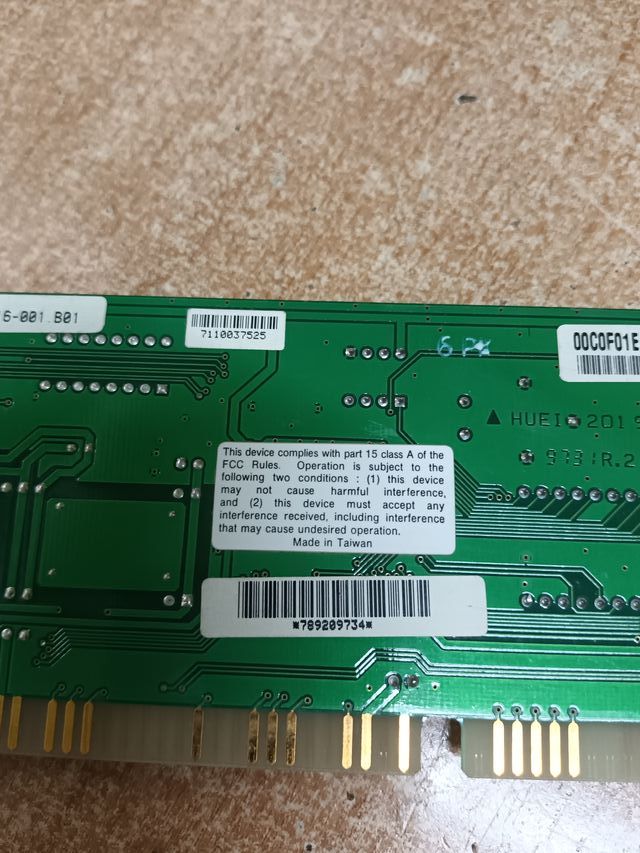 Ethernet ISA de 16 bits Kingston KNE2000TLC