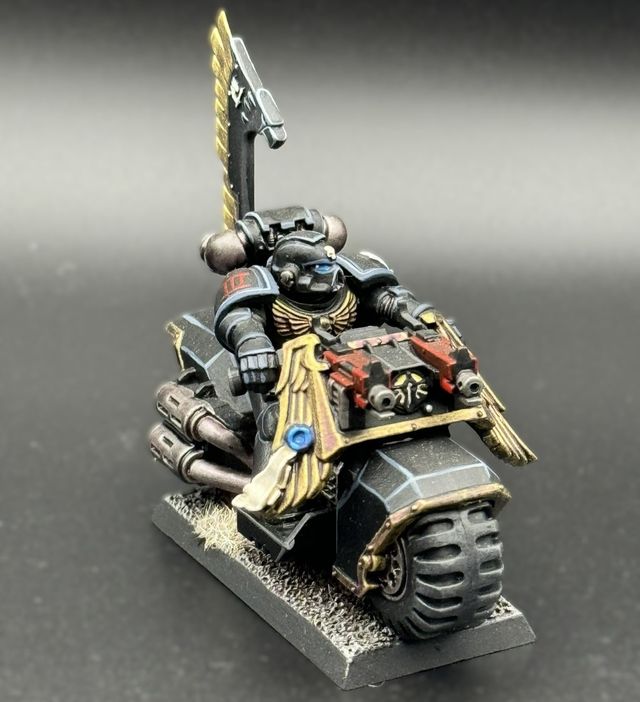 Escuadrón de Motocicletas del Ala de Cuervo