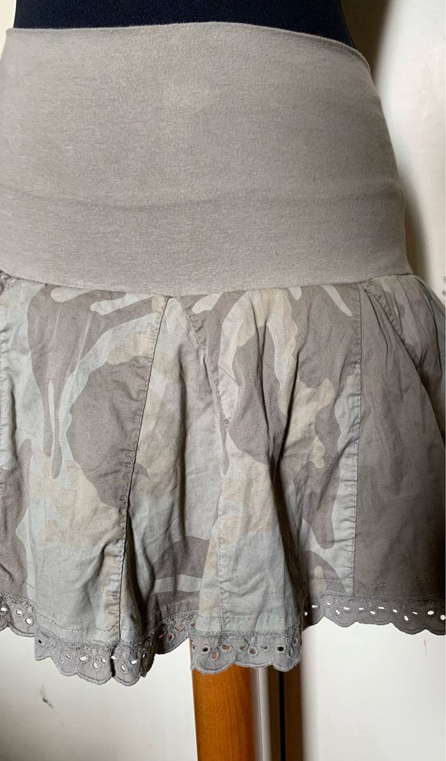 Camo Vintage Y2K miniskirt with broderie anglaise