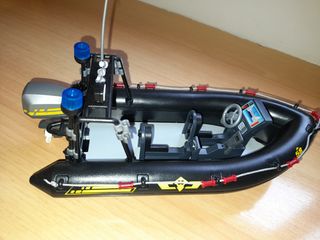 Lancha play mobil nueva con motor