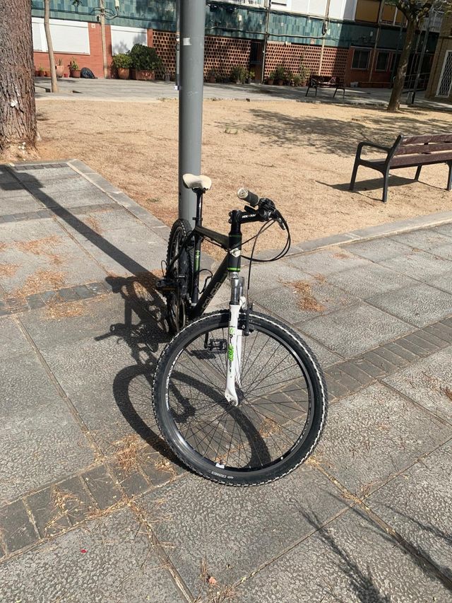 Bicicleta Mountain bike