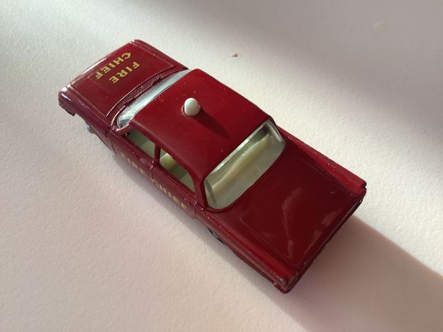 COCHE JEFE BOMBEROS FORD FAIRLANE 1/87 LASNEY