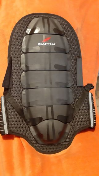 Paraschiena zandona 