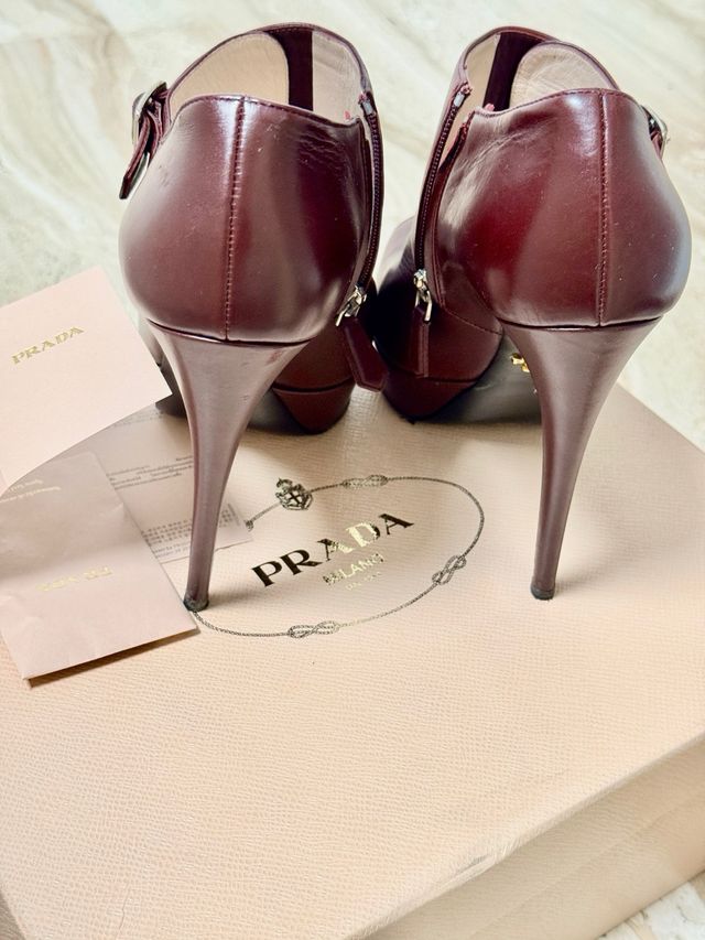 Prada zapatos
