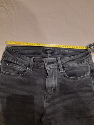 Vaquero skinny gris Massimo Dutti