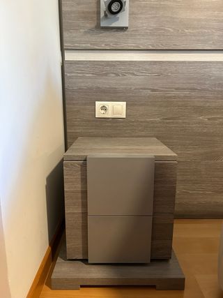 Cabecero 275x120 + 2 mesillas de noche