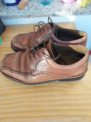 Zapatos Fluchos marrones talla 41