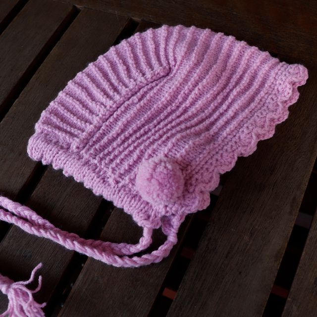 Capota de lana rosa malva para bebé de 3-6 meses