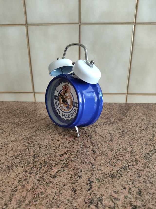 Reloj despertador del Real Madrid.