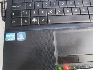 Portátil Asus i3 2350M - X54C