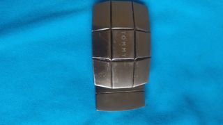 Ebilla de cinturón... TOMMY