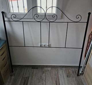 Cabecero de forja