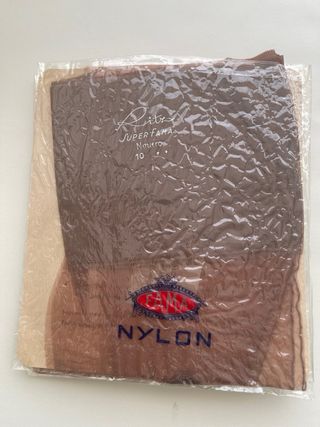 Calze vintage in nylon (con cucitura)