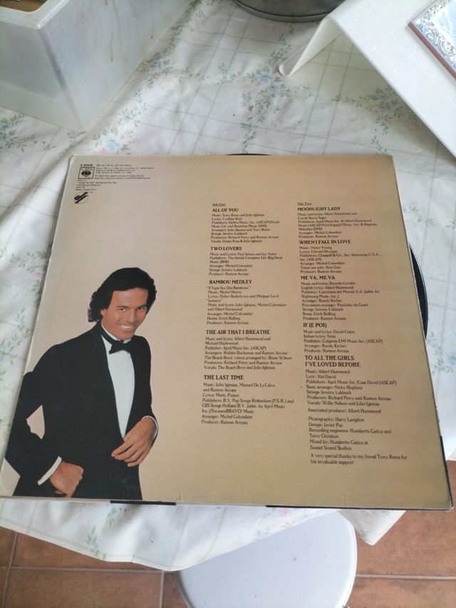 Vinilo Julio Iglesias. 1100 Bel air plac