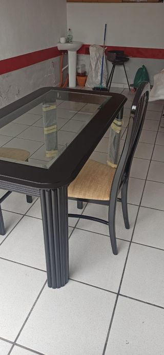 Conjunto mesa y 6 sillas madera lacada