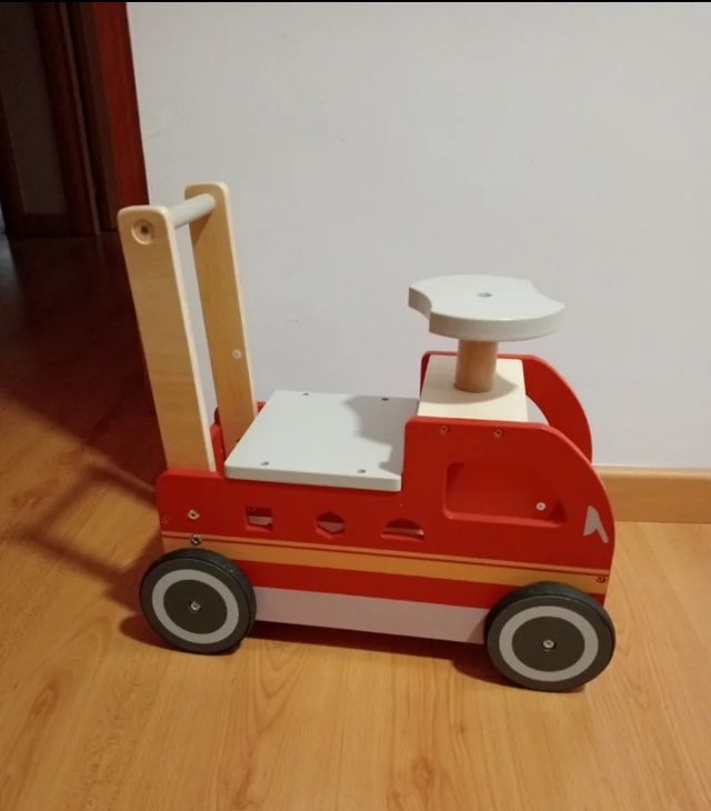 Correpasillos de madera