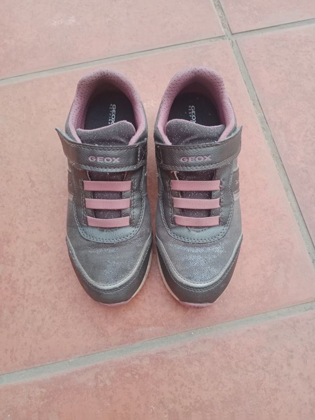 Lote Deportivas niña