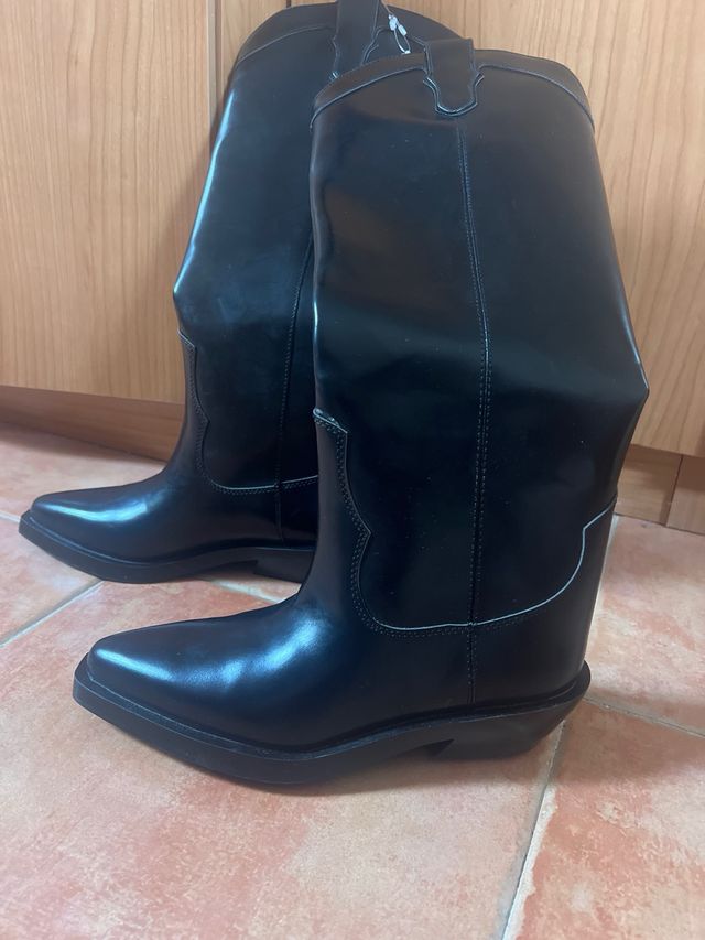 Botas cowboy. Nuevas a estrenar
