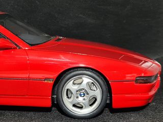 BMW 850 CSI 1/18 Otto