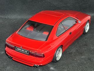 BMW 850 CSI 1/18 Otto
