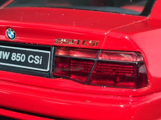 BMW 850 CSI 1/18 Otto