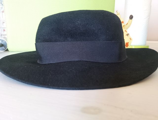 Cappello feltro nero