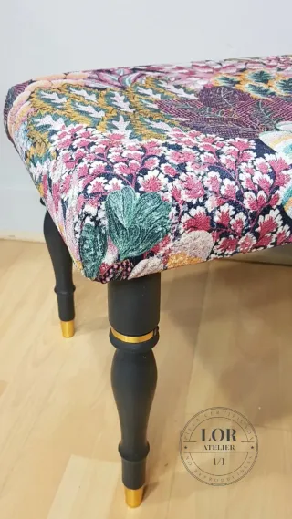 Banqueta tapizada vintage dormitorio o pie de cama