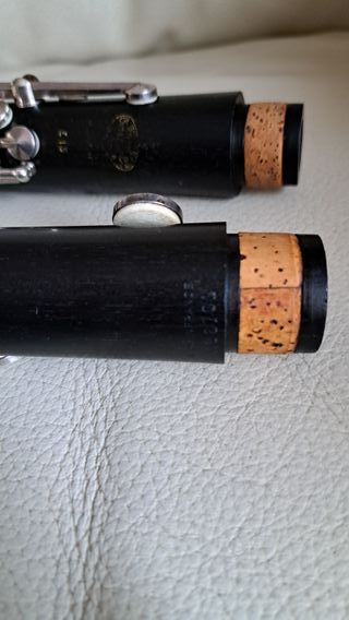 Fantástico Clarinete Buffet Crampon E13, de madera