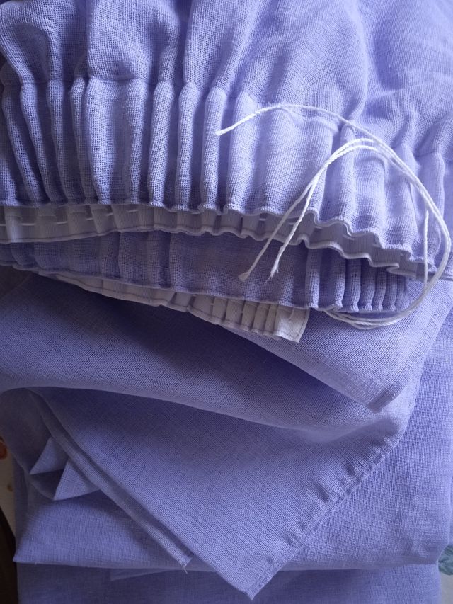 Cortinas surtidas 2  patas completas :10€