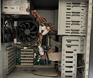 Caja Pentium 4 512K placa Intel E210882