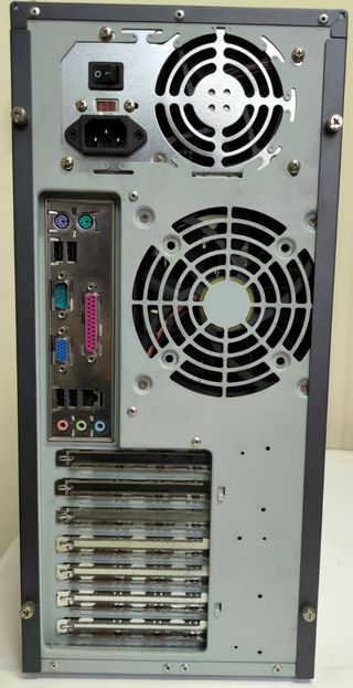 Caja Pentium 4 512K placa Intel E210882