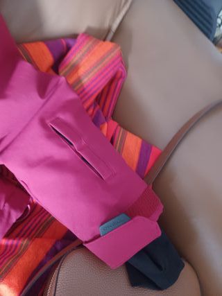 Anorak para la nieve o eski color vino