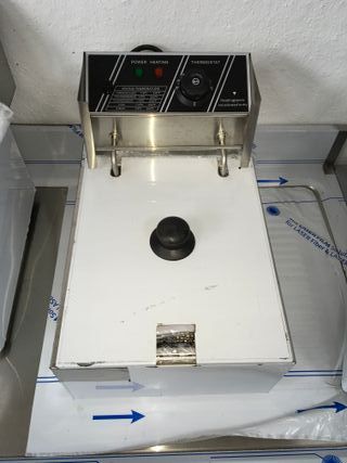 FREIDORA ELÉCTRICA 6 LTS / 2.5KW / DF81