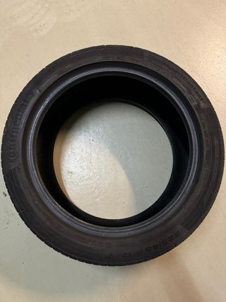 Neumatico Continental 225/45 R17