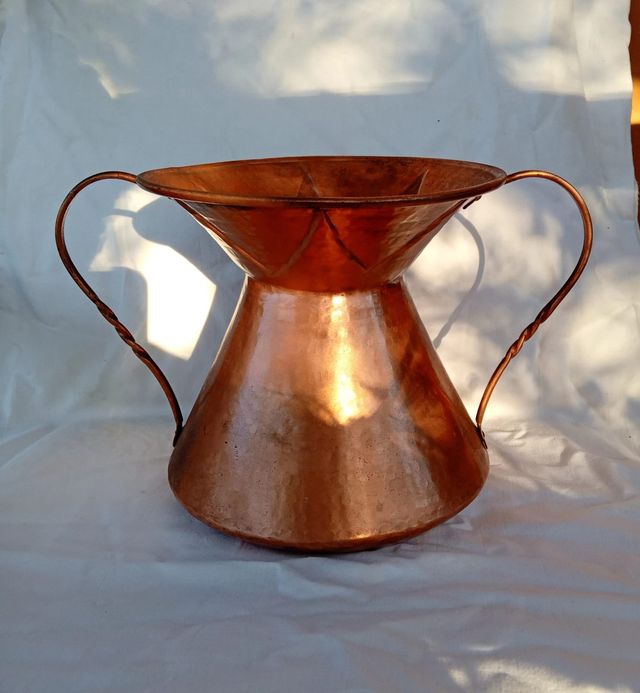 Antica anfora o vaso in rame conca abruzzese 