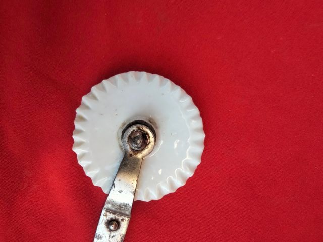 Particolare Rotella tagliapasta vintage