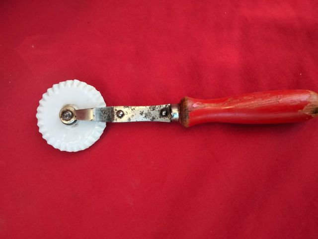 Particolare Rotella tagliapasta vintage