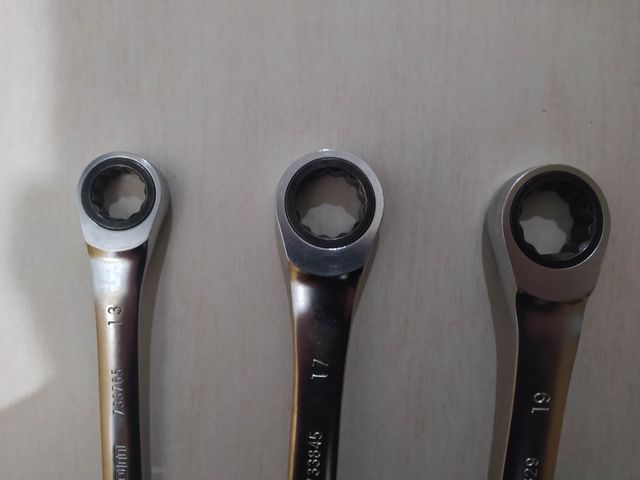 Llaves planas combinadas carraca FACOM.