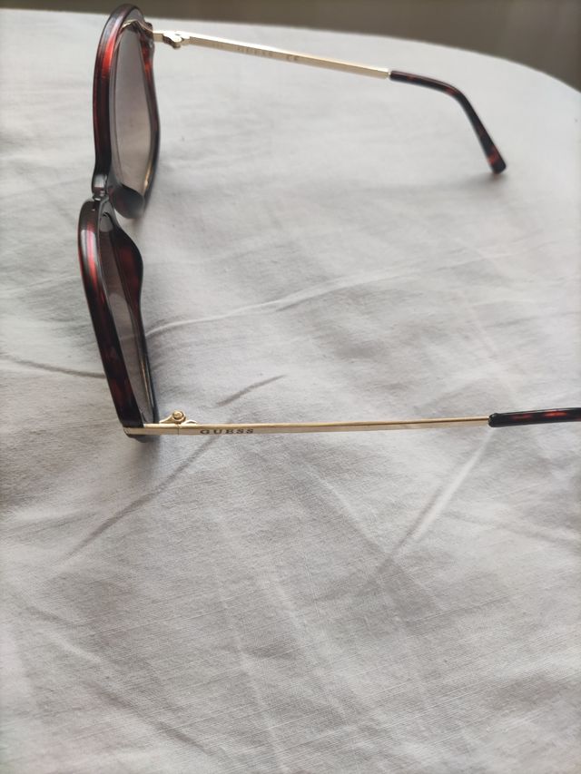 Óculos de sol GUESS