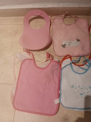 10  lote de baberos .