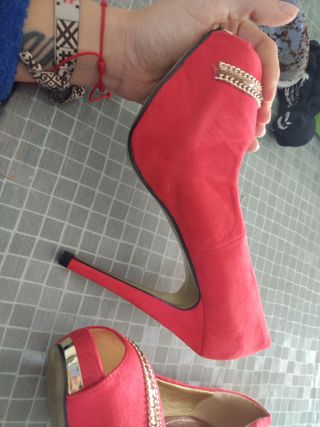 Tacones rojos plataforma