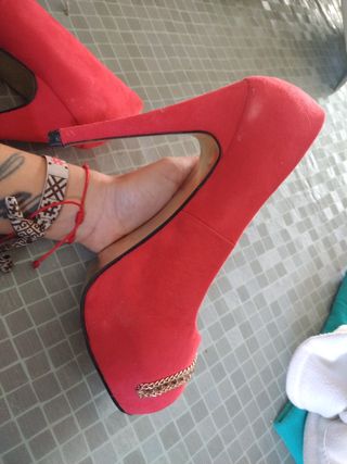 Tacones rojos plataforma