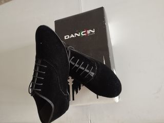 Zapatos de baile.