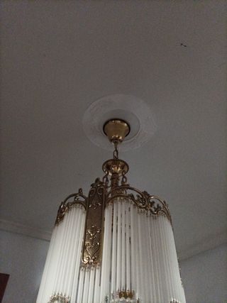 Lámpara antigua con cristales