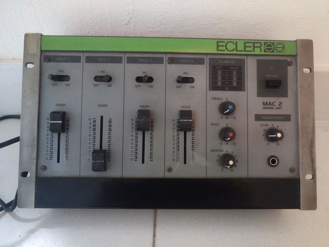 Mesa de mezclas Ecler MAC 2