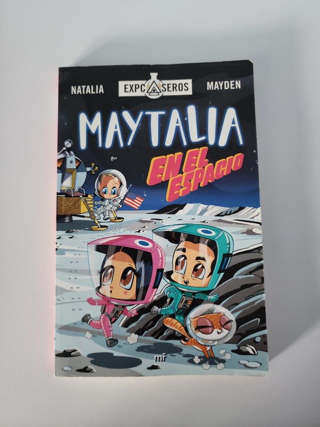 Maytalia en el espacio