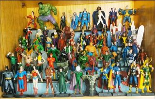MUÑECOS Y FIGURAS MARVEL Y D.C. METAL, RESINA, PVC